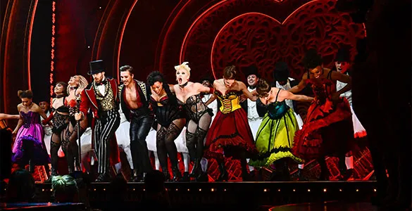 best-new-york-christmas-package-deals-for-a-magical-family-holiday-mid-content-5